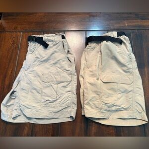 Set of 2 Royal Robbins Men's Shorts in Beige/Light Tan w/Black Belt, Size M